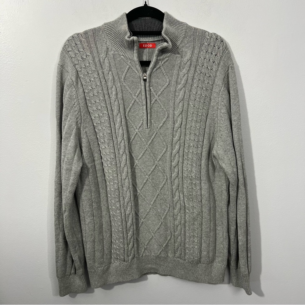 IZOD Gray Cable Knit Men's Sweater
